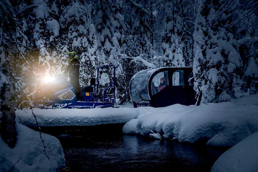 Ruka Sneeuwscooterslee safari op zoek naar het noorderlicht