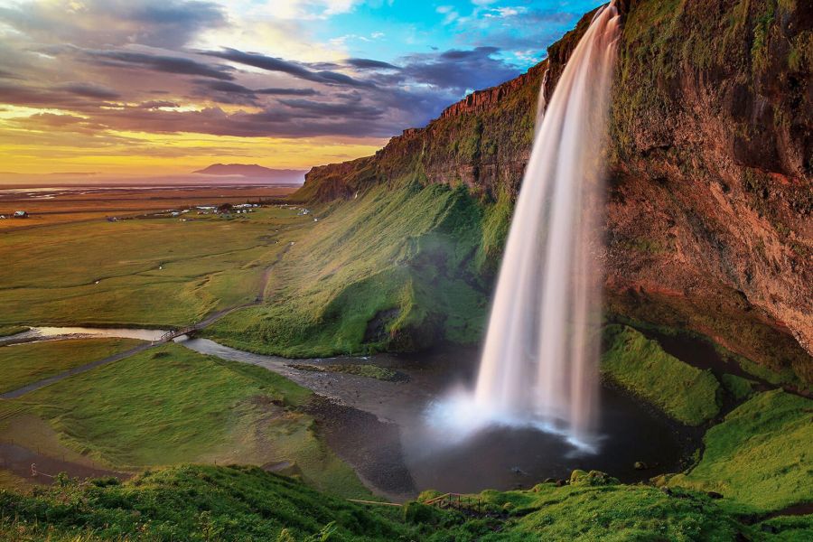 Seljalandsfoss waterval IJsland